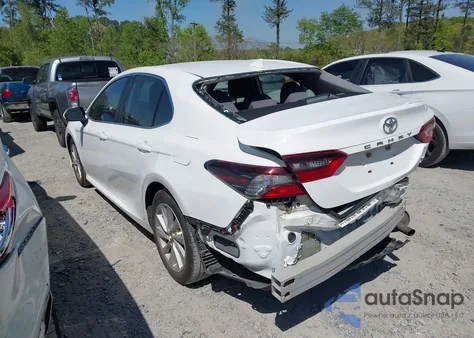 2021 Toyota Camry Le from USA, damaged, VIN 4T1C11AKXMU572963